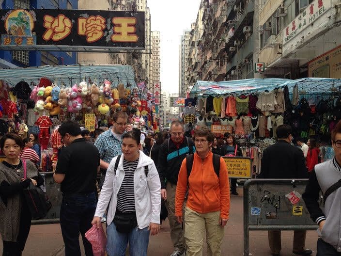 Cover Image for Hong Kong'da Pazarlık Devam Ediyor